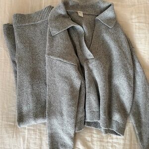 Gilly Hicks Light Gray Women's Cowl Sweater Set